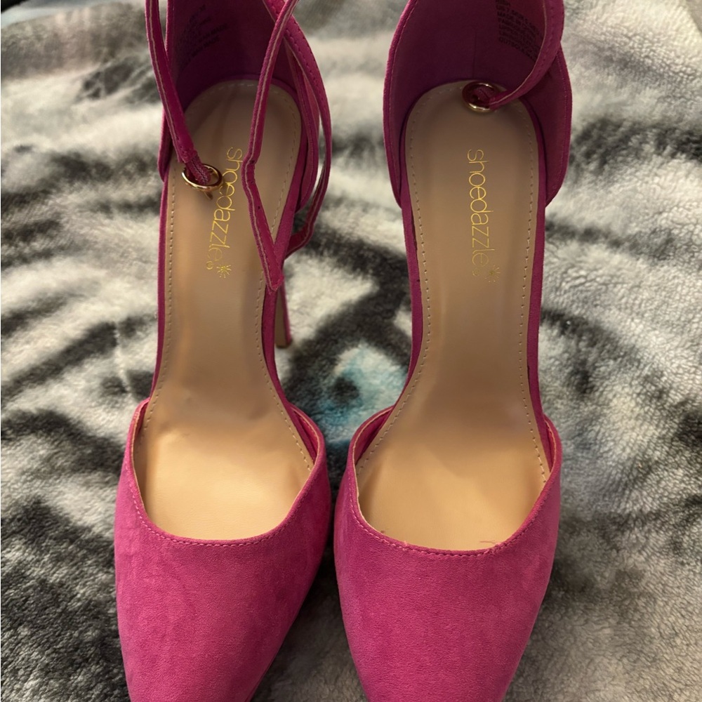 Shoe Dazzle Pink Suede Heels with Pointed Toe